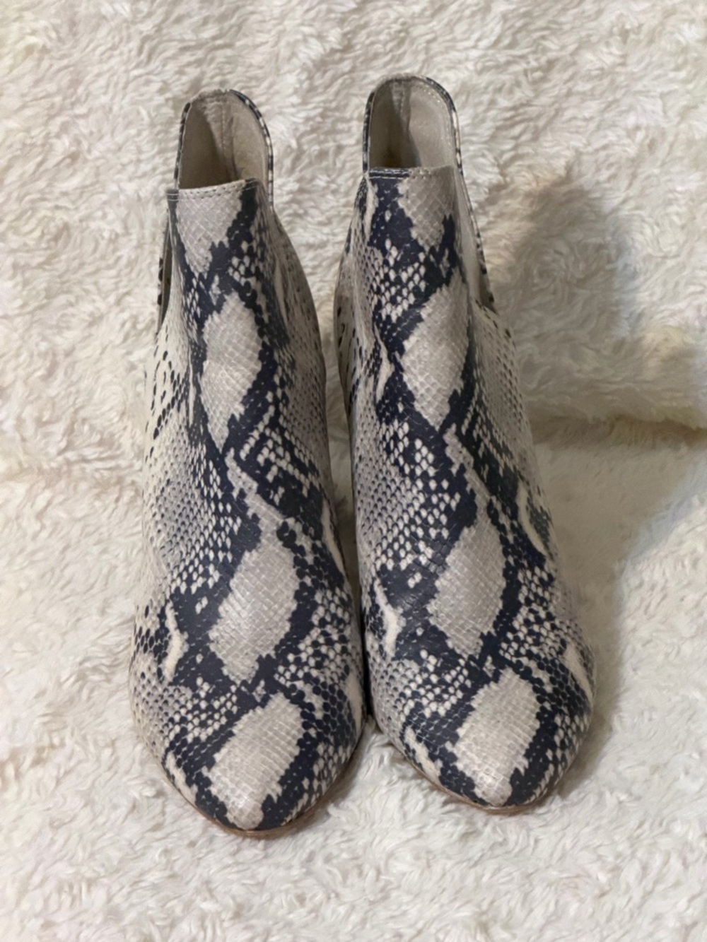 Steve Madden Snakeskin Print Booties sz 10
